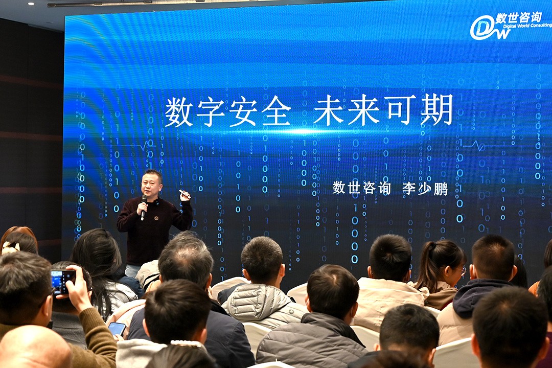 1704758770944703.jpg 李少鹏.jpg